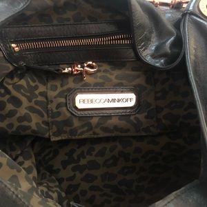 Rebecca Minkoff Bags - Rebecca Minkoff bucket bag Rebecca Minkoff Bags - Rebecca Minkoff bucket bag